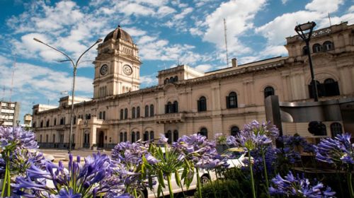 La provincia adjudicó la obra para la puesta en valor de la fachada de Casa de Gobierno