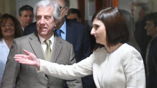 Uruguay asegura que la crisis argentina no impactará en la economía del país