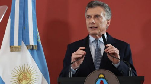 Macri reconoció que la pobreza seguirá aumentando y anunció un bono para fin de año