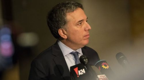 Dujovne descartó que se esté negociando ayuda financiera directa de Estados Unidos