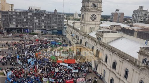 En una masiva movilización la Multisectorial se pronunció contra el presupuesto y el FMI