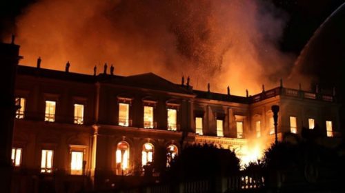 Tragedia cultural en Brasil: se incendió el Museo Nacional de Río
