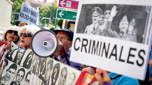 El Congreso español aprobó la exhumación de los restos del dictador