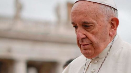 El Papa debió cancelar acto en una basílica de Roma por “indisposición”