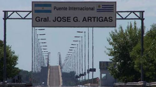 Advierten por el impacto que tiene en la provincia la restricción de Uruguay a la compra de alimentos argentinos