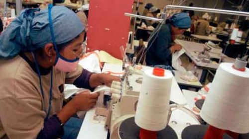 Las industrias utilizan cada vez menos sus máquinas y preocupa el empleo fabril