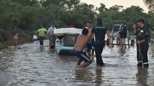 Inundación y evacuados en Salta Inundación y evacuados en Salta