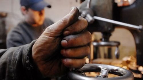 Pymes: la producción industrial sufrió otro golpe en septiembre, con una caída del 7,4%