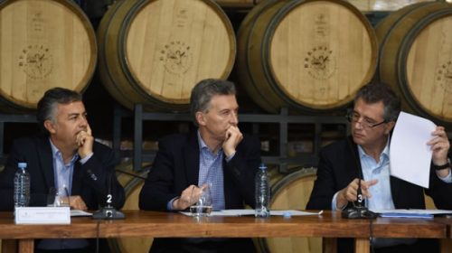Macri aceptó eximir de impuestos al champagne y otorgó un fuerte beneficio a Chandon Macri aceptó eximir de impuestos al champagne y otorgó un fuerte beneficio a Chandon