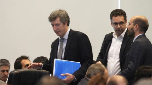 Bausilli vuelve al Congreso a negociar el artículo que permite reestructurar la deuda