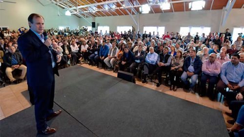 Bordet pidió a la dirigencia del PJ “no caer en el discurso fácil” e instó a “actuar con inteligencia” Bordet pidió a la dirigencia del PJ “no caer en el discurso fácil” e instó a “actuar con inteligencia”