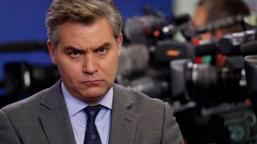 La Casa Blanca se rinde y le devuelve la credencial al periodista de CNN vetado por Trump