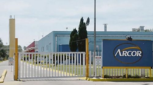 El mal momento de Arcor, símbolo del impacto de la crisis en la economía real