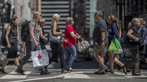 La Argentina es el país de la región donde más cayó la noción de ser de “clase media” La Argentina es el país de la región donde más cayó la noción de ser de “clase media”