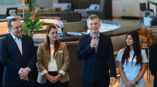 Enojado por el paro, Macri amenazó con no darle más fondos a Aerolíneas Enojado por el paro, Macri amenazó con no darle más fondos a Aerolíneas