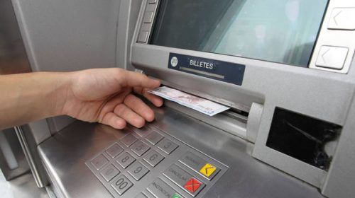 Los bancos tendrán sucursales en súper y farmacias