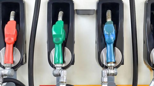 En los últimos 100 días la nafta súper aumentó 32% en dólares