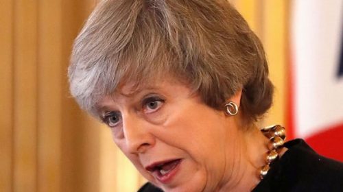 Teresa May a los kelpers: “La soberanía de Malvinas nunca será discutida”