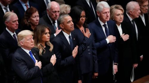 Despiden a Bush, Trump evita a Hillary