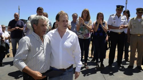 Otorgan crédito gestionado por el gobierno provincial a una cooperativa entrerriana para la exportación de arroz