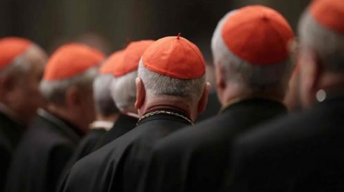 Casi 700 curas católicos de EE.UU. acusados de abuso sexual contra menores