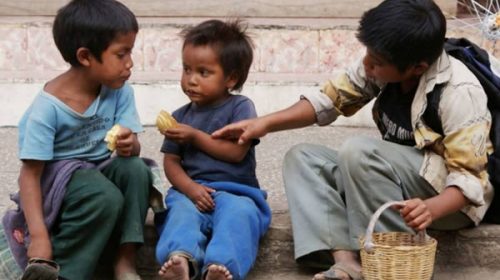 Graves datos de Unicef: casi la mitad de los niños y adolescentes en Argentina son pobres