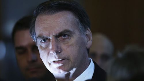 Bolsonaro elogia juez por no permitir liberación Lula