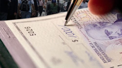 Creció un 75 por ciento el número de cheques rechazados