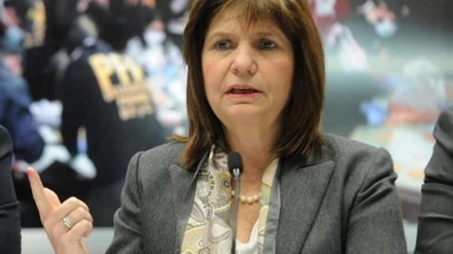 Bullrich defendió el uso de las Taser: “Está probado que es muy eficaz”