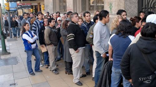 En un año se perdieron más de 172 mil puestos de trabajo en blanco