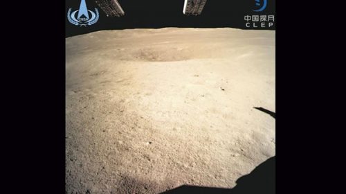 Por primera vez una sonda, lanzada por China, aterrizó sobre la cara oculta de la Luna