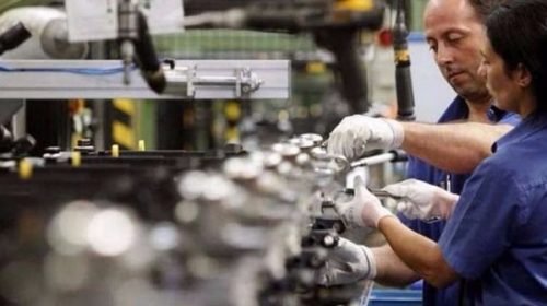 La industria no sale de la zona de crisis y vuelve a caer otro 7%