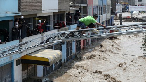 Desastre climático: diez muertos y 8 mil afectados tras las lluvias torrenciales en Perú