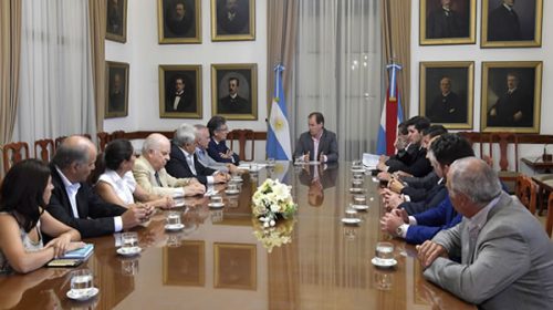 El gobierno trabaja con la UIER para generar más empleo ante los índices negativos de la macroeconomía