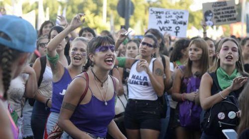 8M: El día de la mujer reactivará el debate por el aborto en el Congreso