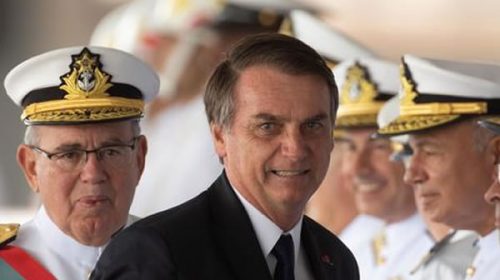 Un ministro en la cuerda floja