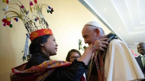El papa Francisco pidió un “mestizaje cultural” con los pueblos indígenas