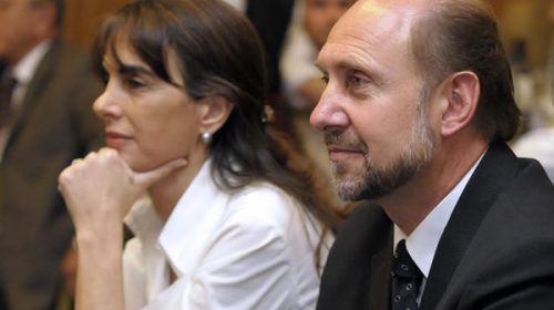 Cristina bajó al candidato de La Cámpora y el peronismo define entre Perotti y Bielsa