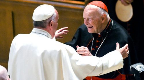 Francisco expulsó del sacerdocio a ex cardenal de 88 años por abusos sexuales a menores