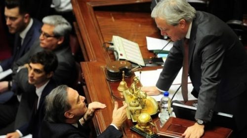 Ley de financiamiento de las campañas: el oficialismo y la oposición negocian contrarreloj los topes a los aportes empresarios