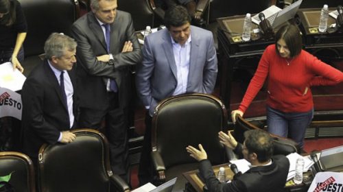 La oposición se une en Diputados para bajar las tarifas y subir las jubilaciones