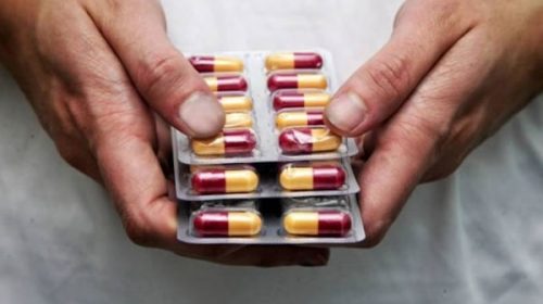Advierten que precios de medicamentos para jubilados subieron hasta 800% en cuatro años
