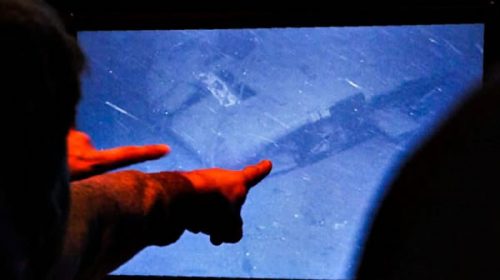 ARA San Juan: dolor de los familiares al ver las imágenes del submarino y los elementos de la tripulación