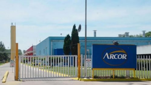 Por la caída de las ventas, Arcor paraliza una de sus plantas