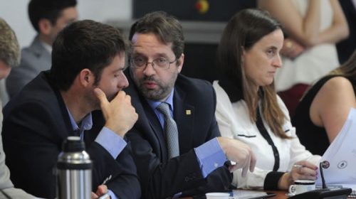 La oposición prepara una sesión para pedir que bajen las cuotas de los créditos hipotecarios