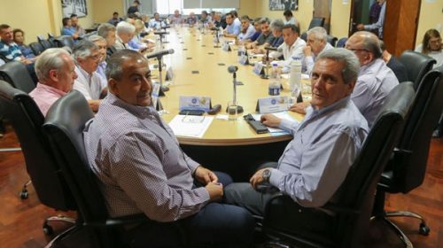 El Gobierno lo hizo: el arco sindical se alineó en la defensa de Moyano El Gobierno lo hizo: el arco sindical se alineó en la defensa de Moyano