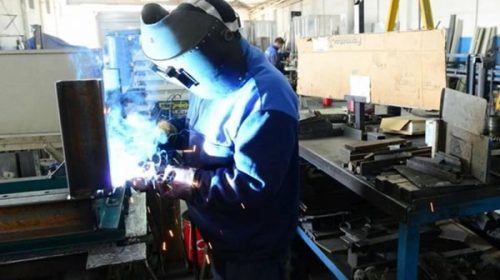 La caída de la actividad industrial fue de más del 9% entre enero y marzo