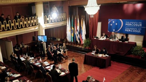 La Justicia puede ordenar que se convoque a elección del Parlasur