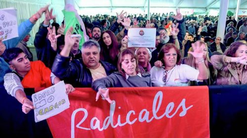 Por primera vez en 127 años, no hay ningún radical en las fórmulas presidenciales