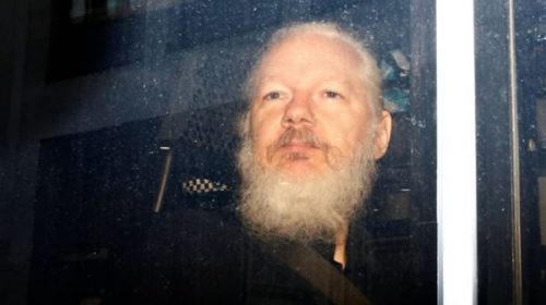 Tribunal sueco decidirá si pide la extradición de Julian Assange Tribunal sueco decidirá si pide la extradición de Julian Assange